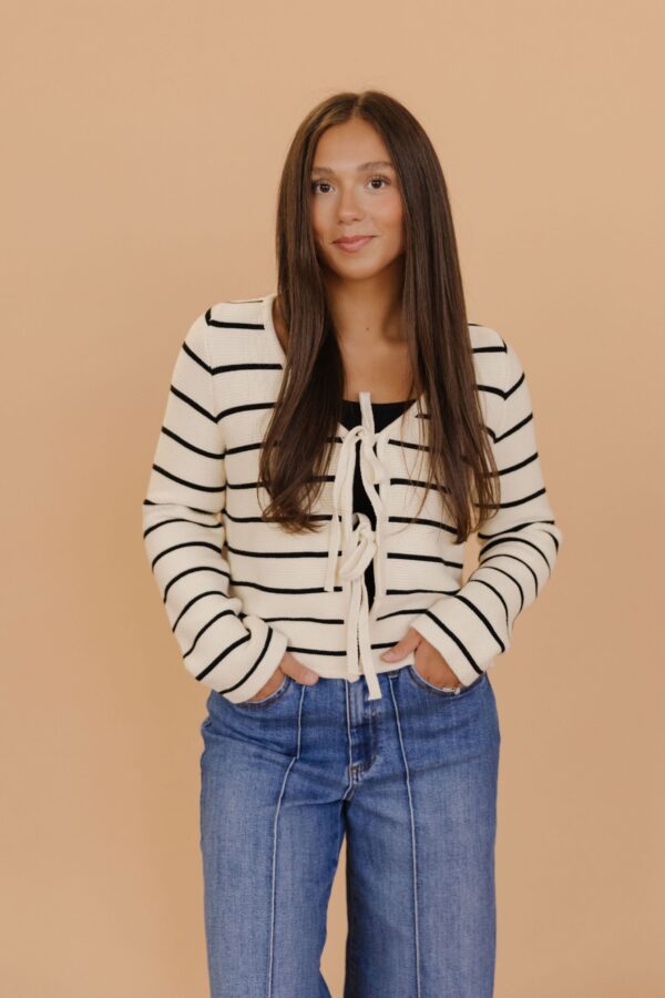 THE ELIANA HIGH RISE WIDE LEG JEANS IN MEDIUM - Image 7
