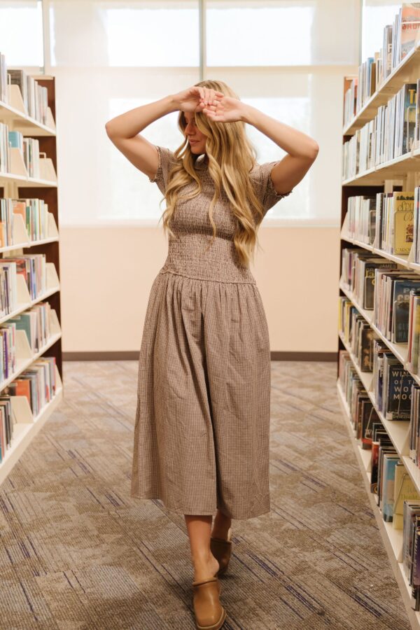 THE LANEY SMOCKED GINGHAM MIDI DRESS IN BROWN - Image 3