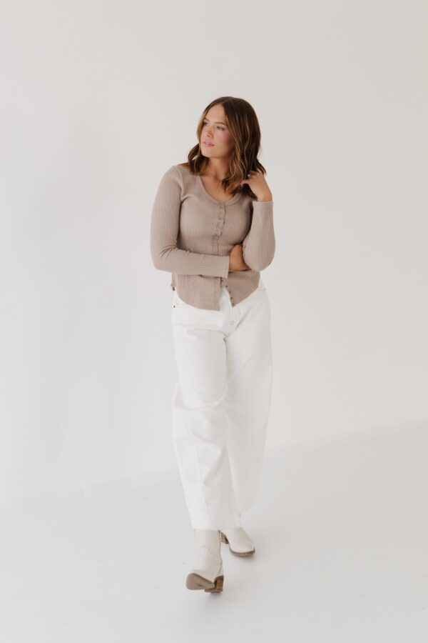 THE BIANCA BUTTON DOWN KNIT TOP IN MOCHA - Image 3