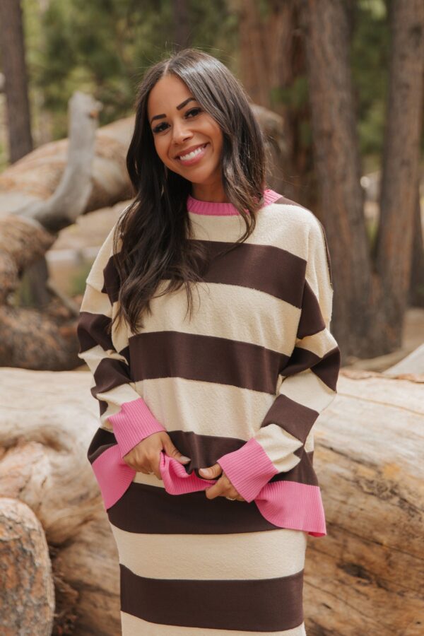 THE BRENDA COLOR BLOCK SWEATER IN BROWN/CREAM - Image 3