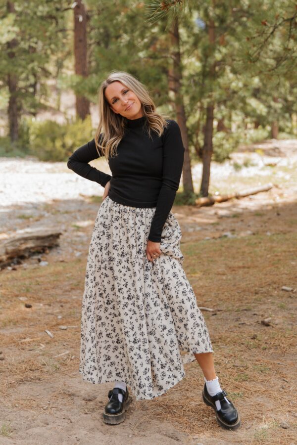 THE RICKIE RUCHED TURTLE NECK IN BLACK - Image 6