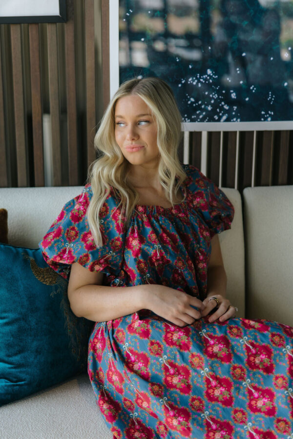 THE MEREDITH MAXI DRESS IN WINE - Image 2